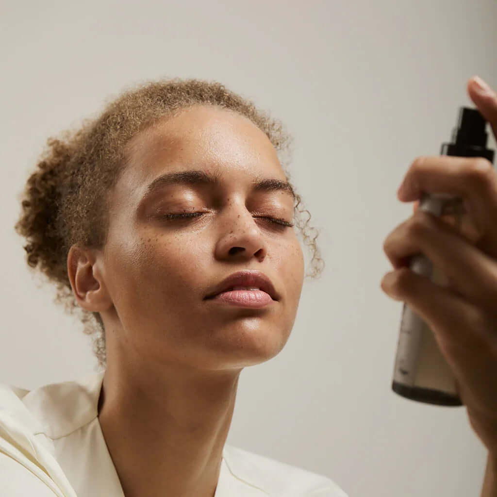 Astalou hydrating facial mist to hydrate face